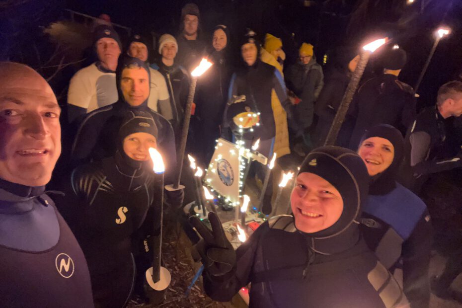 Gruppenbild Fackelschwimmen