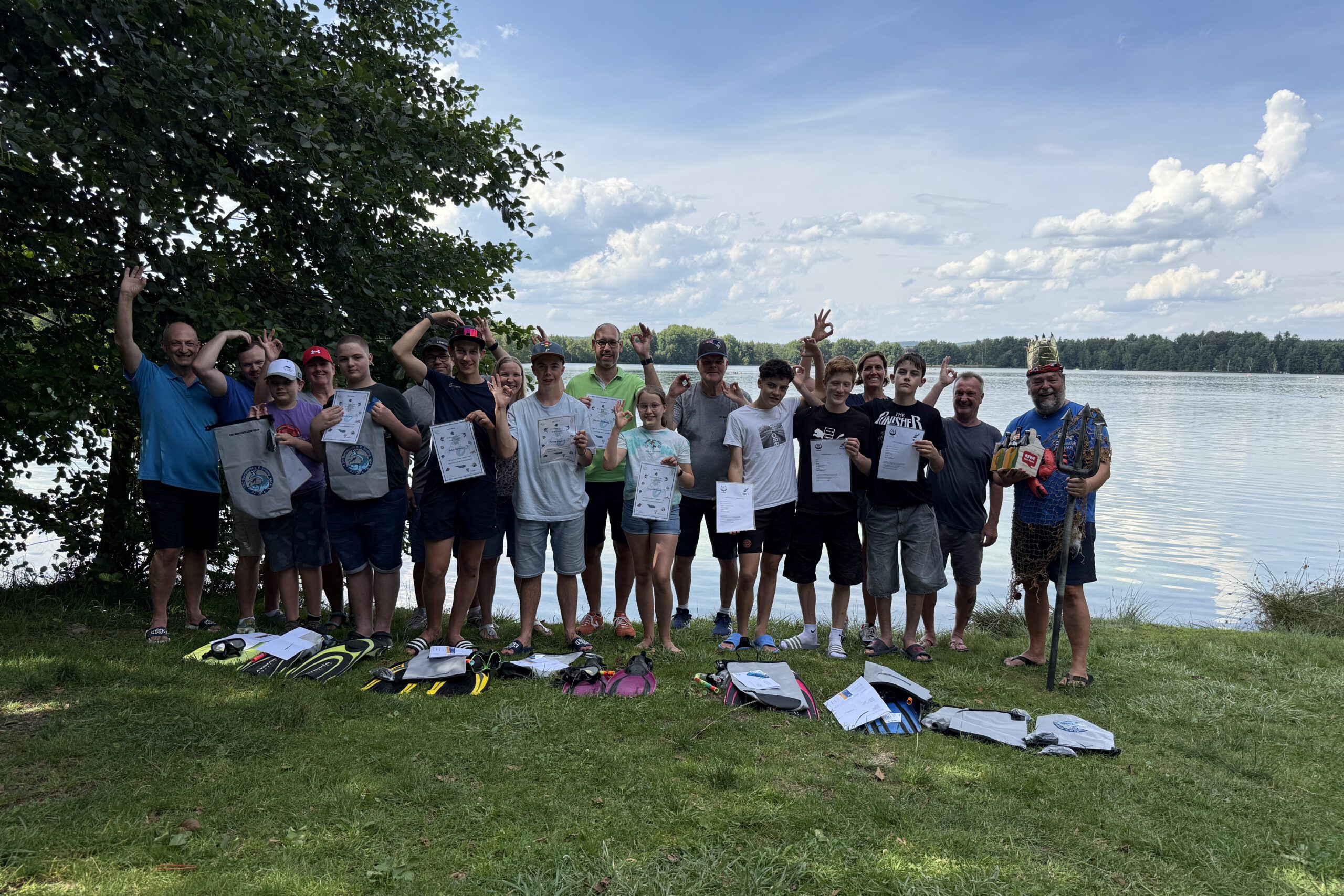 Gruppenbild der Teilnehmer und Helfer